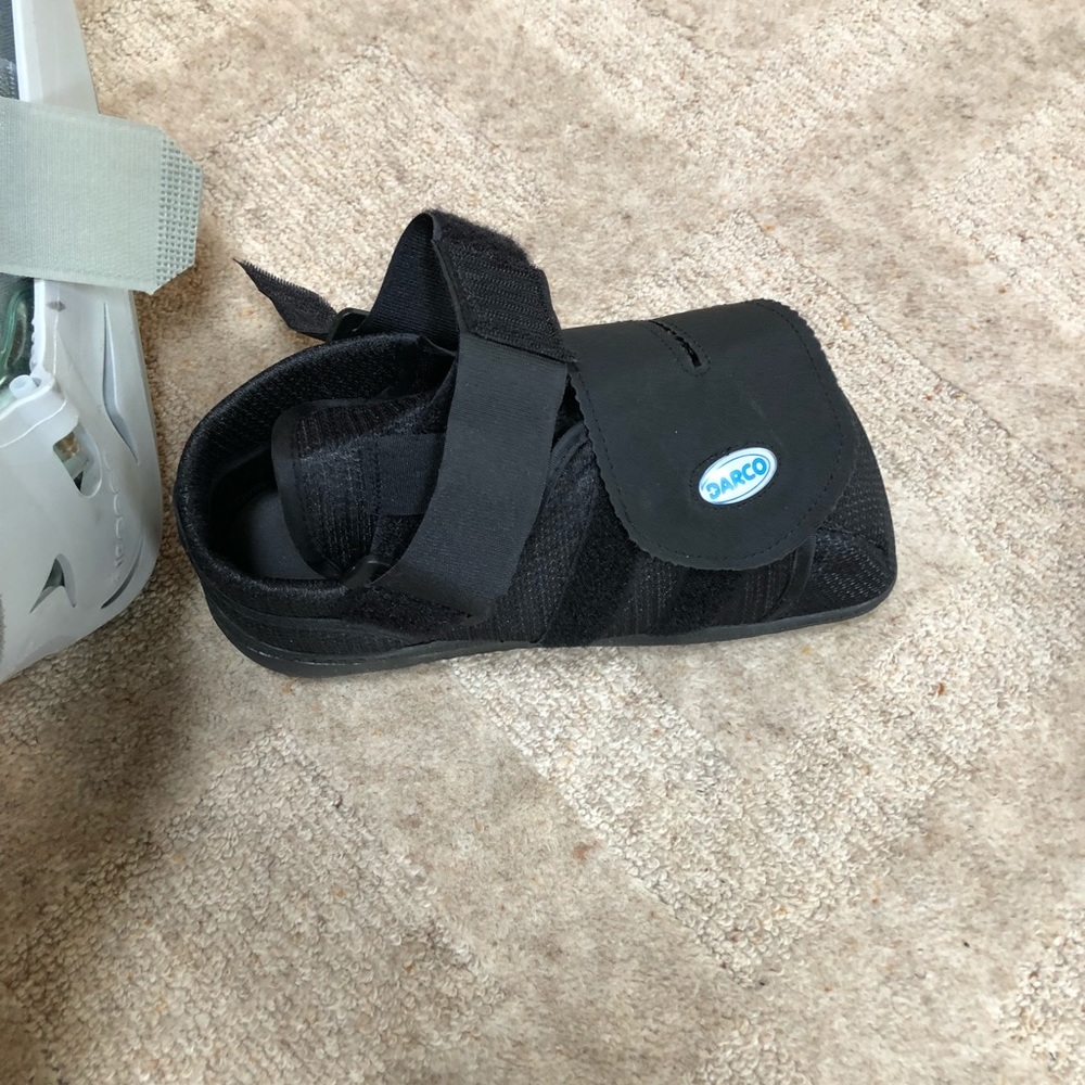 Boot for broken foot